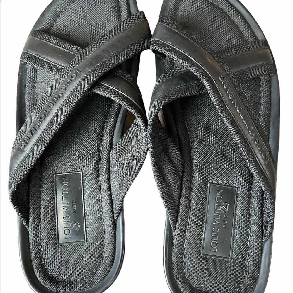 Louis Vuitton Black Damier Thong Sandals - Picture 5 of 7